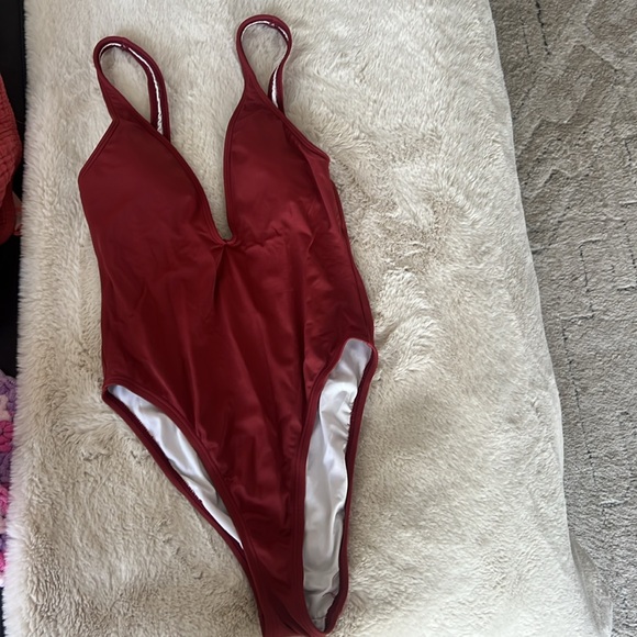 Plunging One Piece Swimsuit - Picture 4 of 6